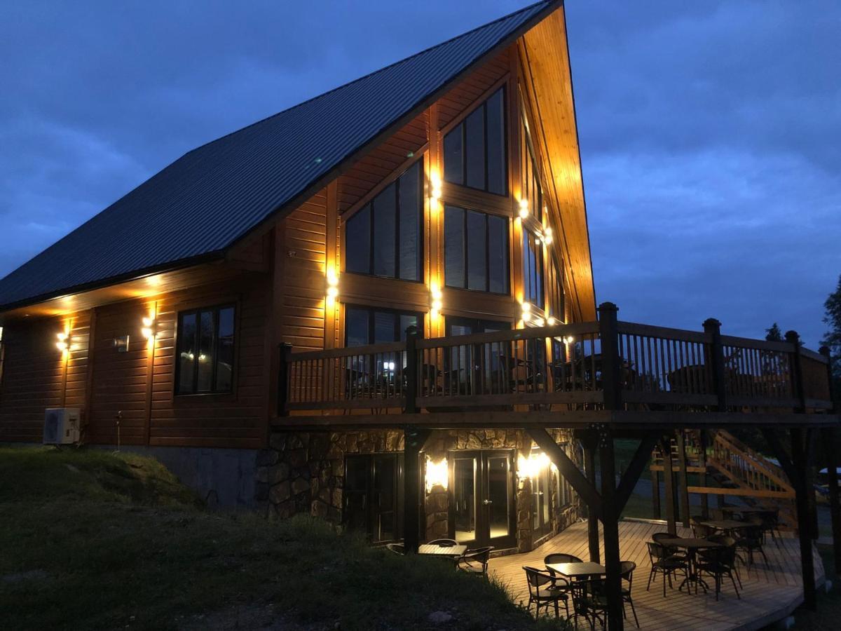Marina Chibougamau Hotell Eksteriør bilde