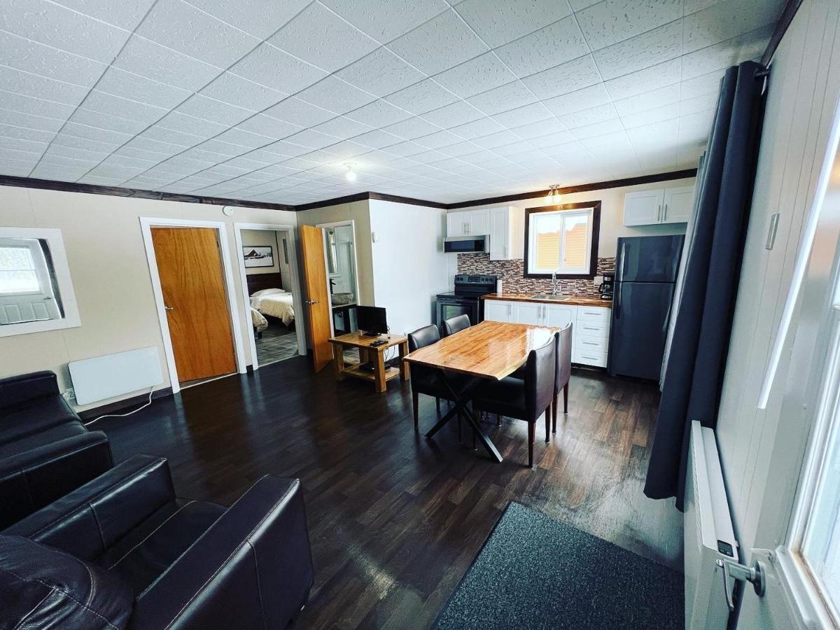 Marina Chibougamau Hotell Eksteriør bilde